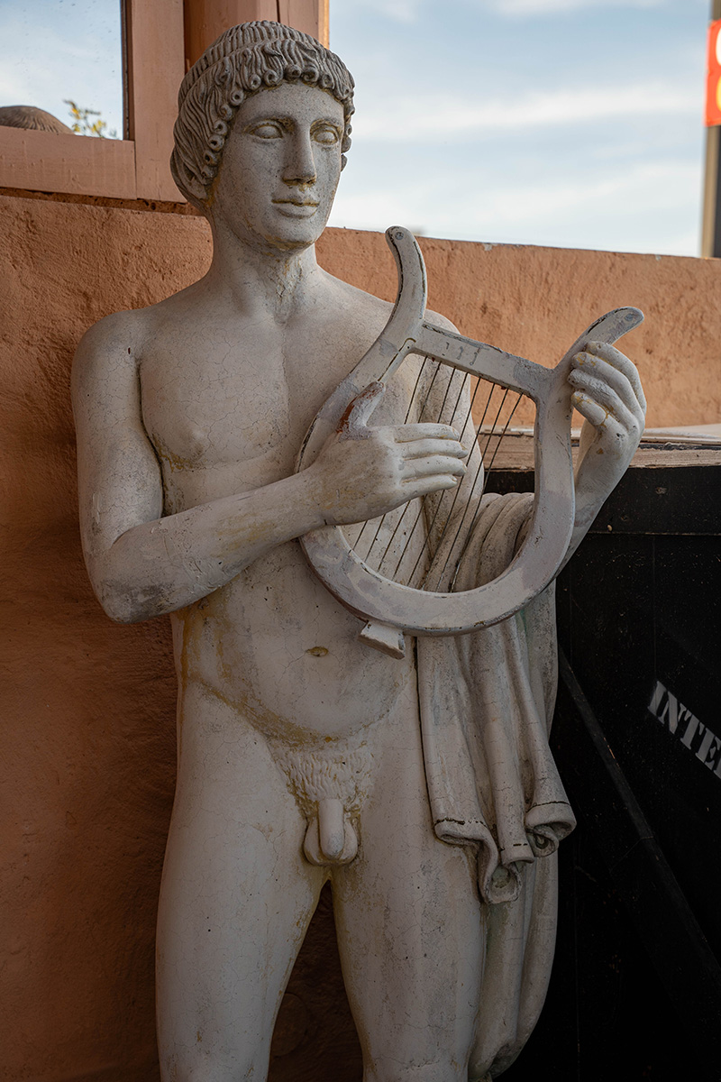Mistirio Santorini gallery image 4